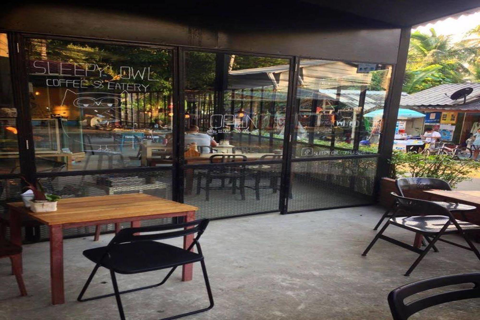 Sleepyowl Hostel Ban Bang Bao  Exteriör bild